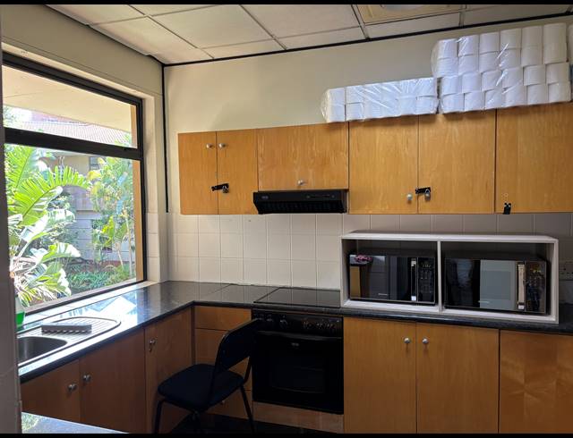 377M² OFFICE FOR SALE IN LA LUCIA